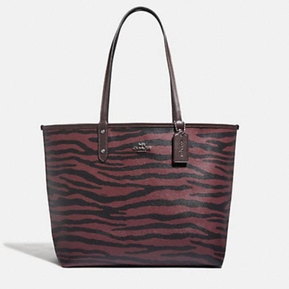 COACH tiger stripe reversible tote with pouch, wallet and wristlet set - Picture 2 of 15